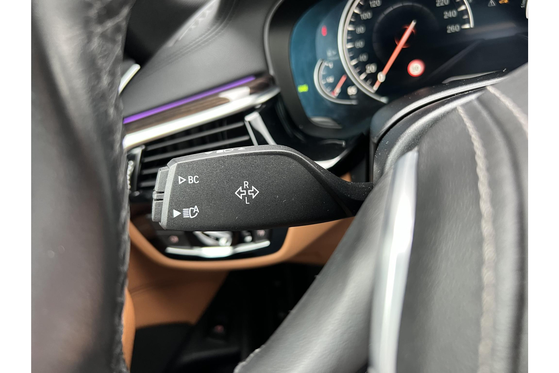 BMW 5 Serie 520d High Executive*DAKJE*HUD*CRUISE*NAVI.PROF*LED